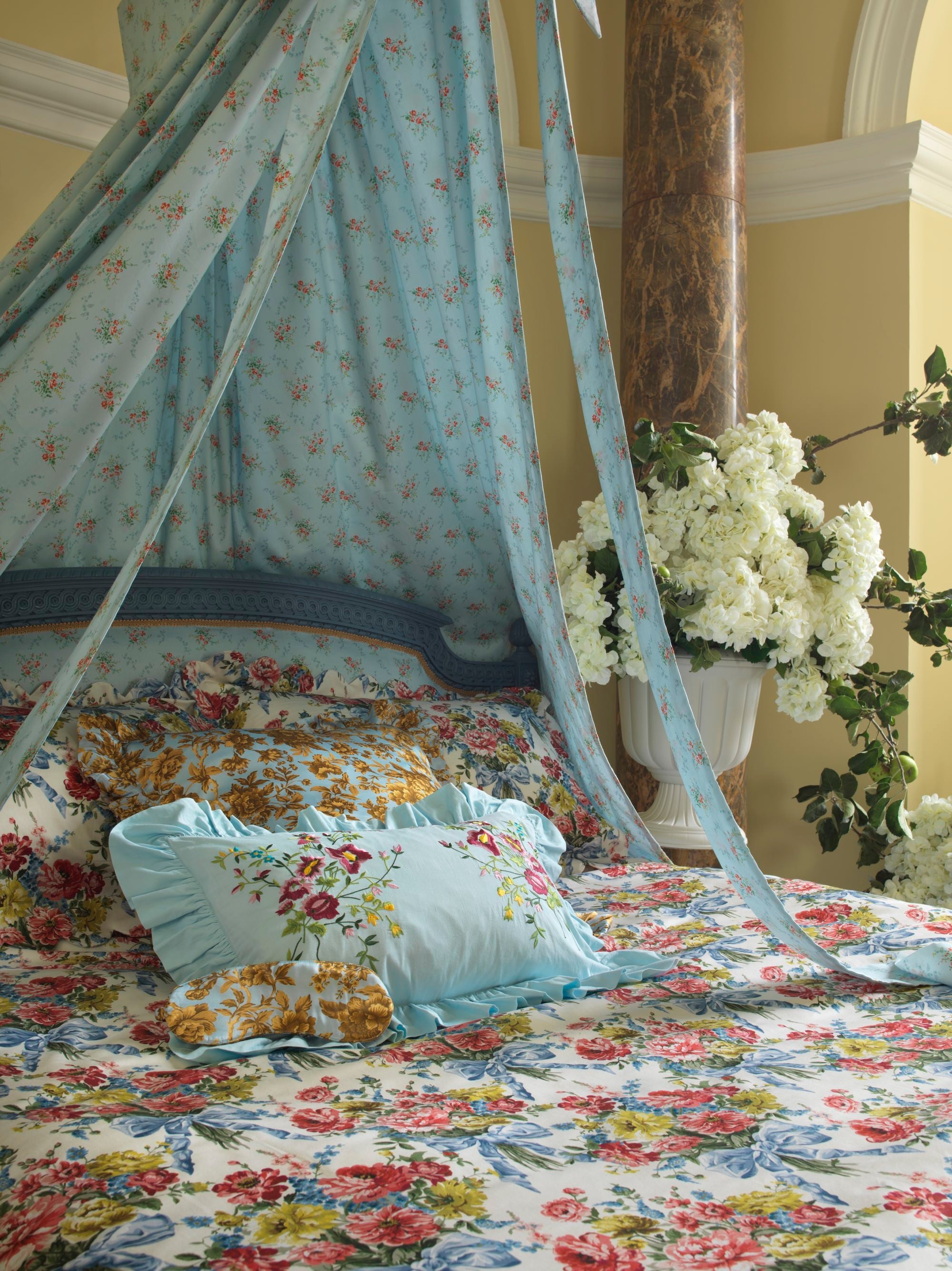 Bridgerton Home Accessories