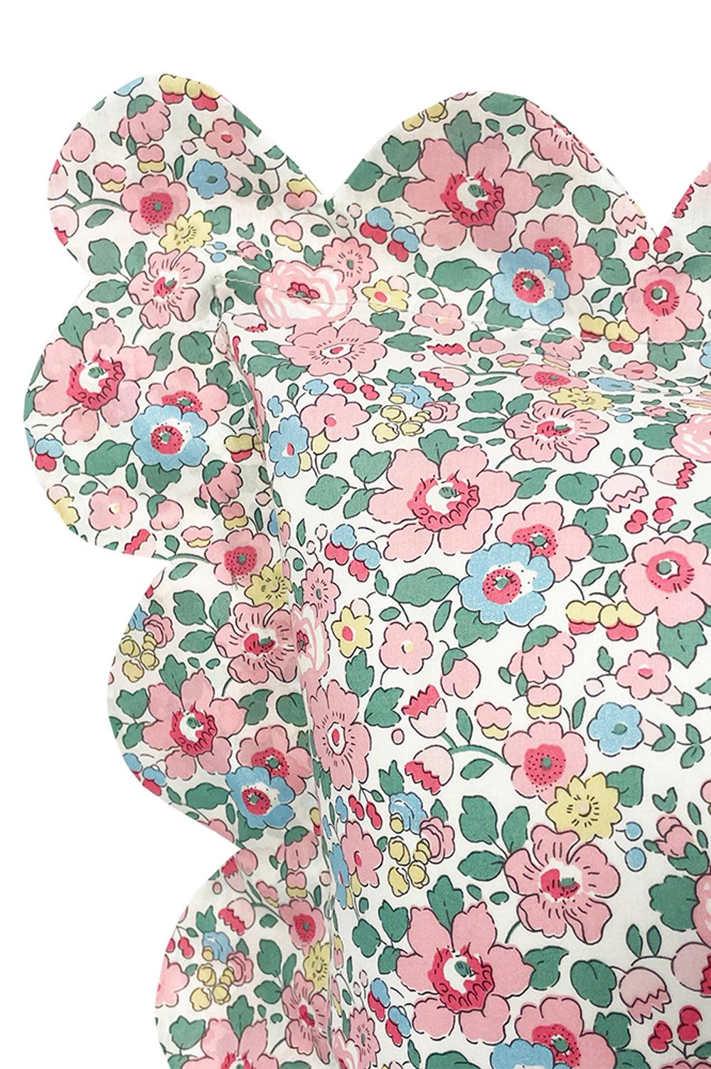 Scalloped Edge Pillowcases - Coco & Wolf