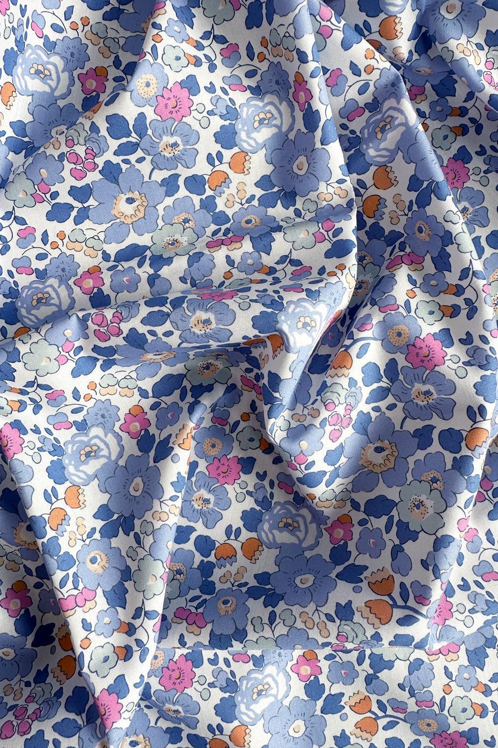 Tablecloth Runner made with Liberty Fabric BETSY LAVENDER BLUE