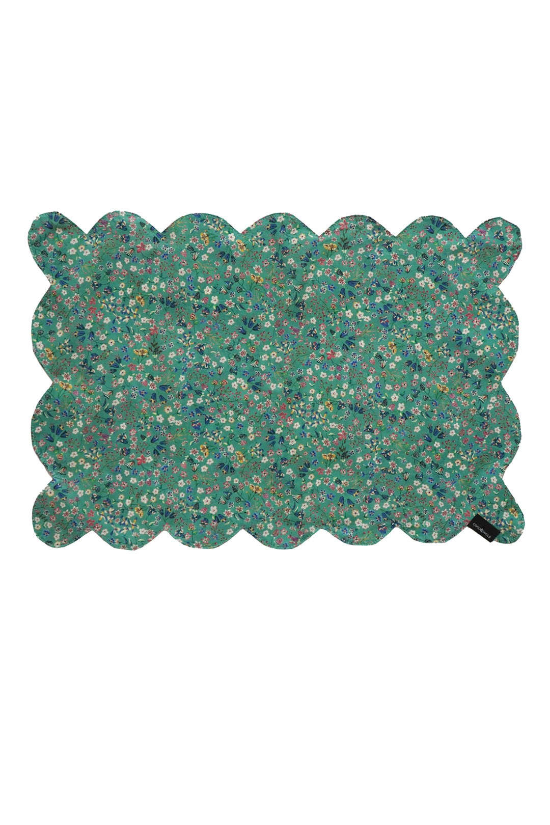 Reversible Scalloped Placemat made with Liberty Fabric DONNA LEIGH & RACHEL - Coco & Wolf