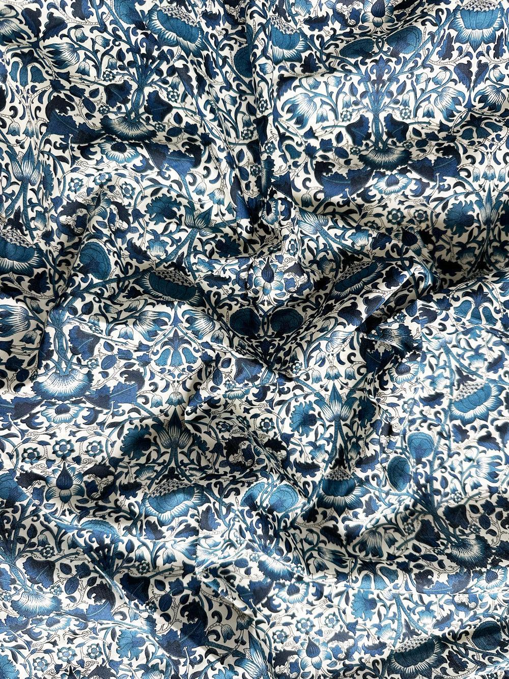 Bedding made with Liberty Fabric LODDEN NAVY - Coco & Wolf