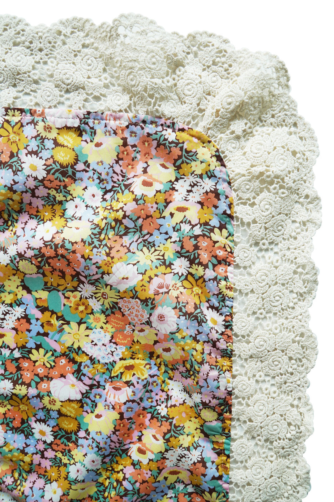 Coco & Wolf × O Pioneers Lace-Trim Table Runner made with Liberty Fabric THORPE YELLOW