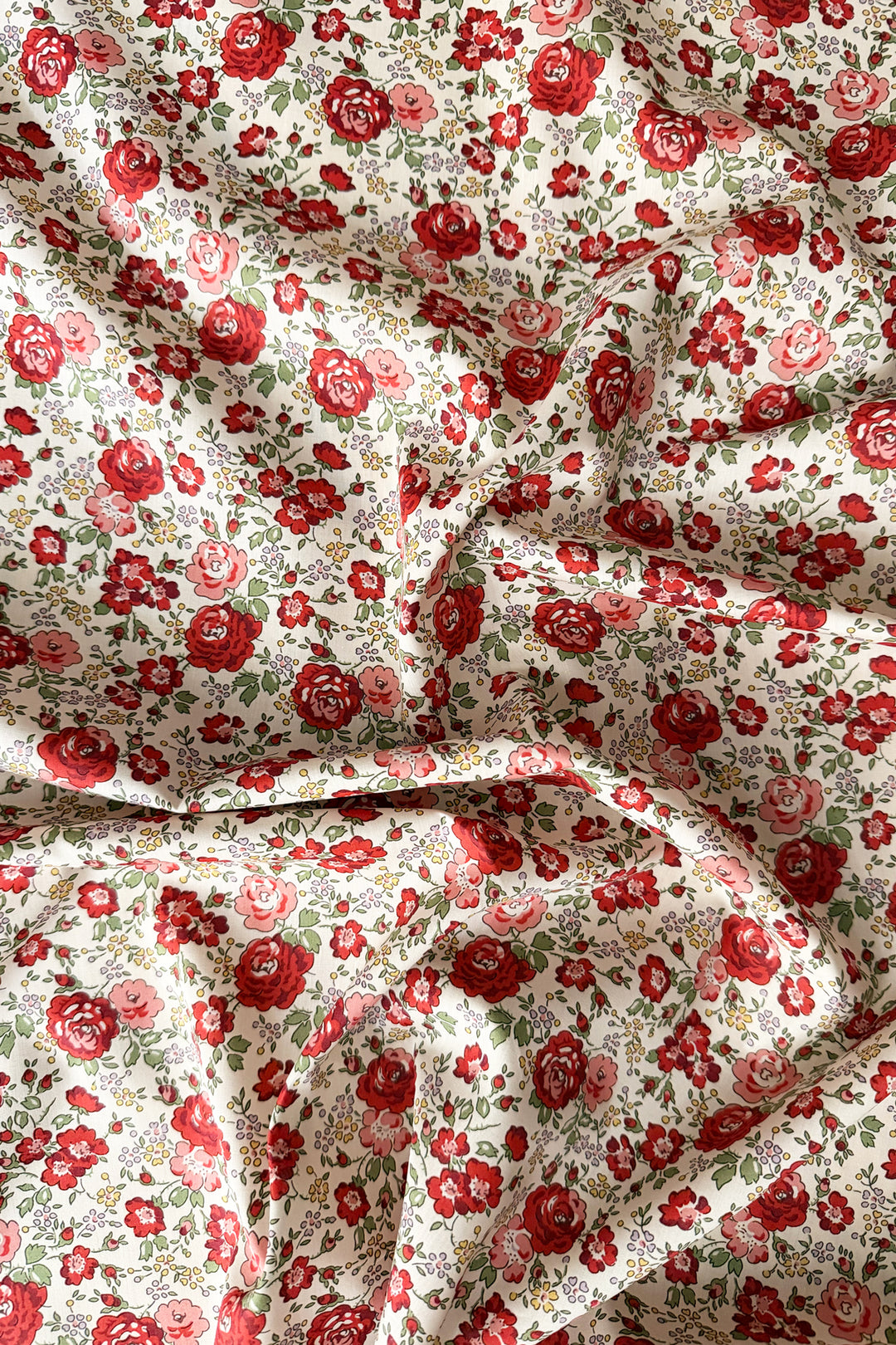 Liberty Fabric Tana Lawn® Cotton FELICITE