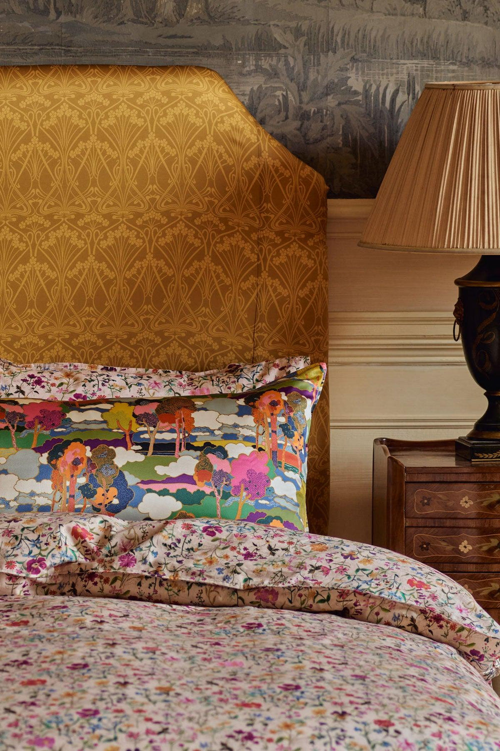 Silk Pillowcase made with Liberty Fabric PROSPECT ROAD - Coco & Wolf