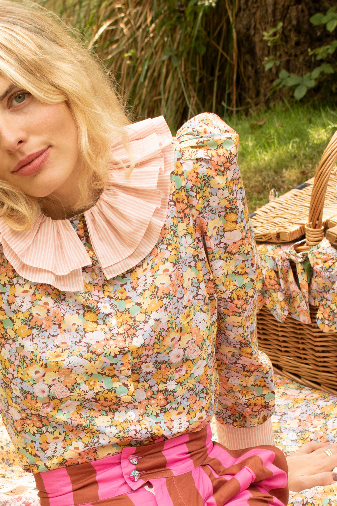 Coco & Wolf × O Pioneers Rectangular Picnic Basket Hamper made with Liberty Fabric THORPE