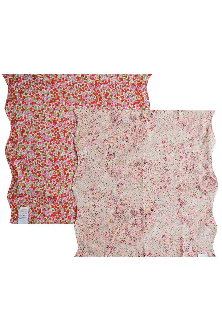 Reversible Wavy Napkin Set made with Liberty Fabric ADELAJDA'S WISH & WILTSHIRE STAR - Coco & Wolf