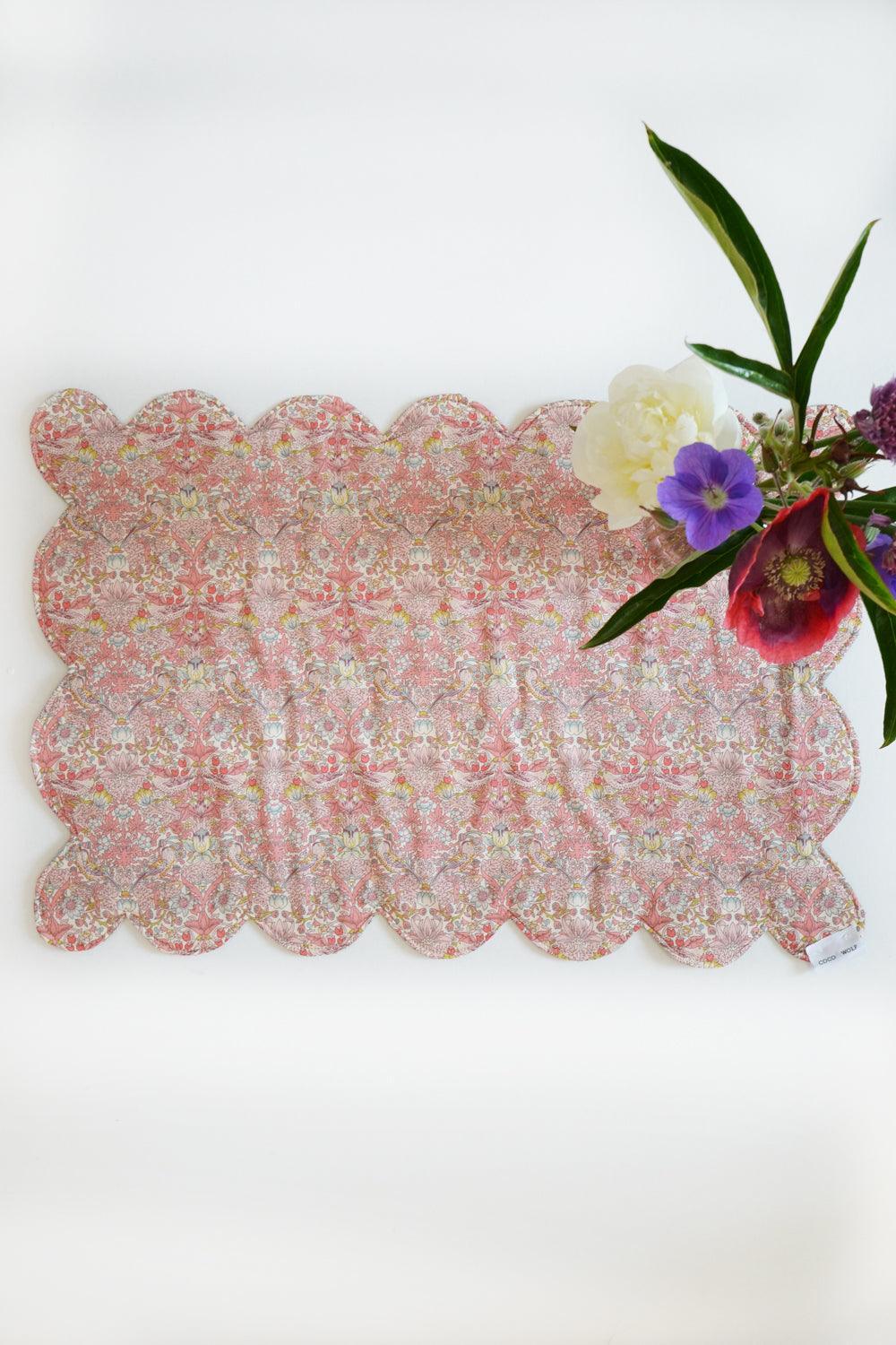 Reversible Scalloped Placemat made with Liberty Fabric STRAWBERRY THIEF SPRING - Coco & Wolf